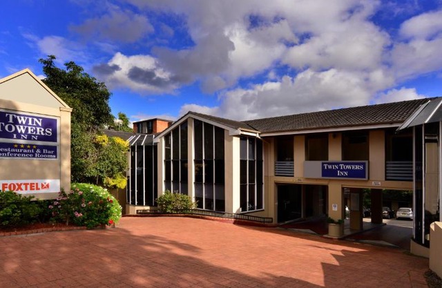 Twin Towers Inn