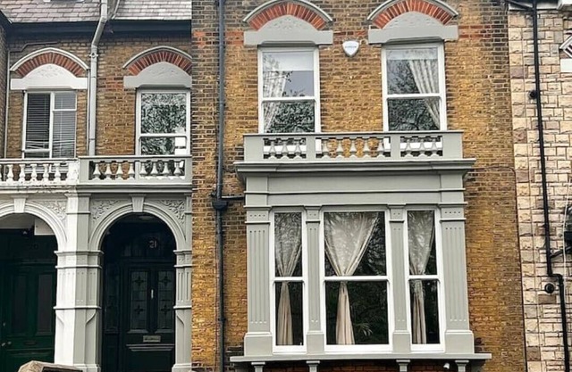 Two bedroom (3 bed) with beautiful private garden