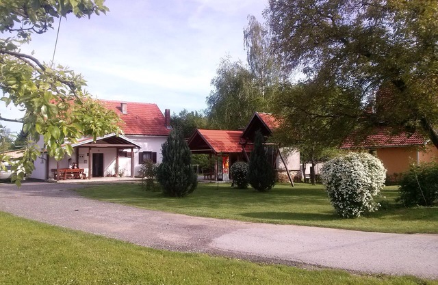 Two bedroom apartment with air-conditioning Smoljanac, Plitvice (A-12345-c)
