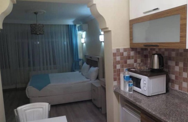 Two bedroom apartment with a kitchen.nn