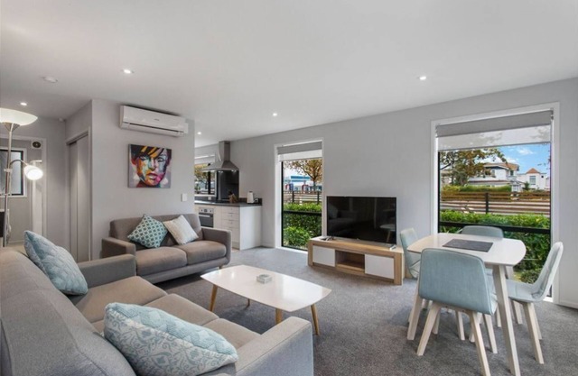 Two Bedroom City Centre apartment