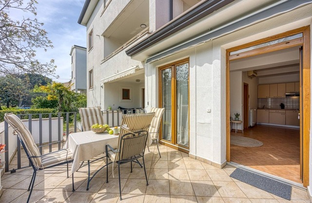 Two-Bedroom Giardino with Terrace