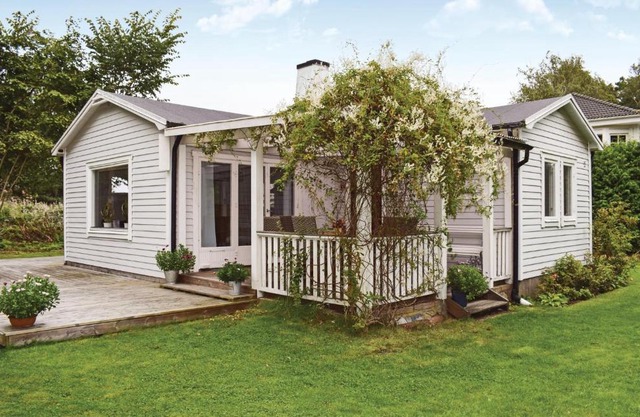 Two-Bedroom Holiday Home In Jonstorp