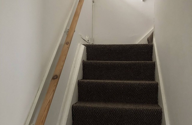 Two bedroom house , in a lovely neighbourhood, with a lot amenities around