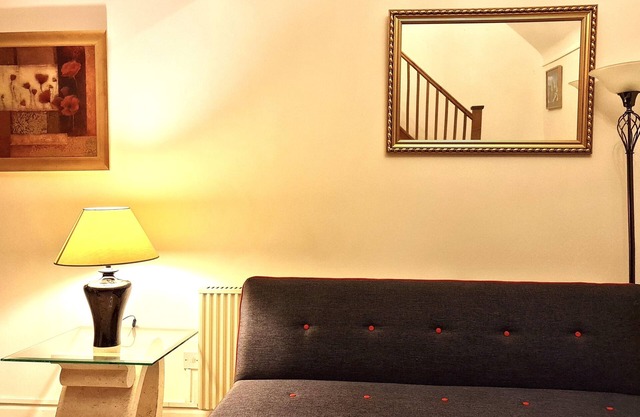Two Bedroom Mews Style House with Two Ensuites