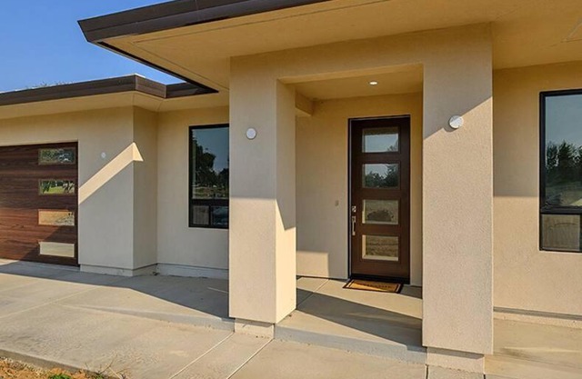 Two bedroom with river access