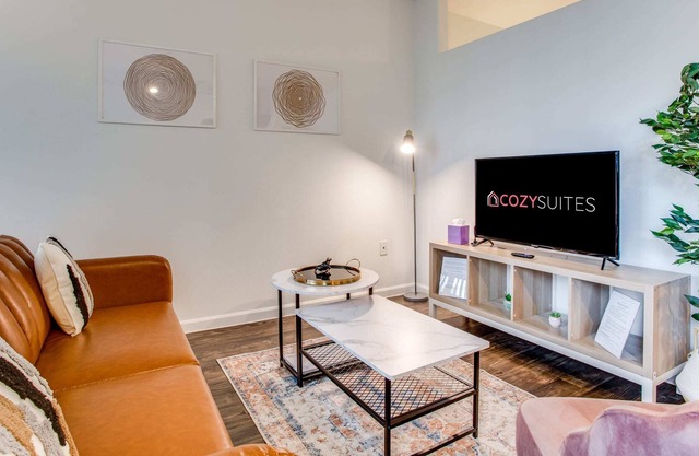 TWO CozySuites Astonishing Studio right on I-35