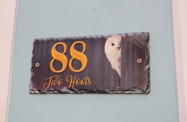 Two Hoots is a charming & elegant chalet located in Mundesley.