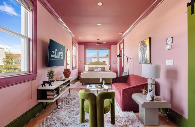 Two Peas in a Pod | The Heart of Park Circle!