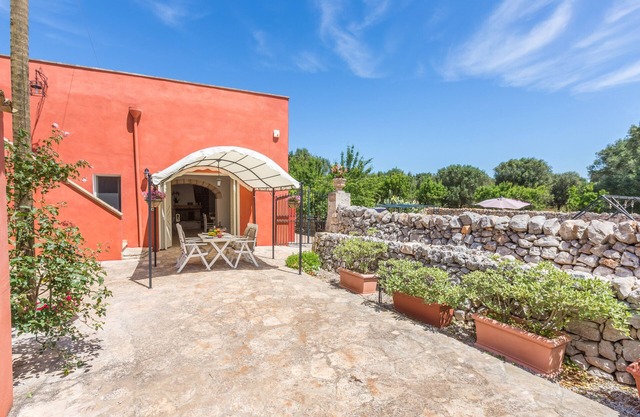 Typical country house. Private and fenced garden - Privacy - Beaches at 10 km.