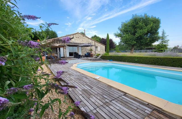 Typical Quercy single storey house, with heated pool