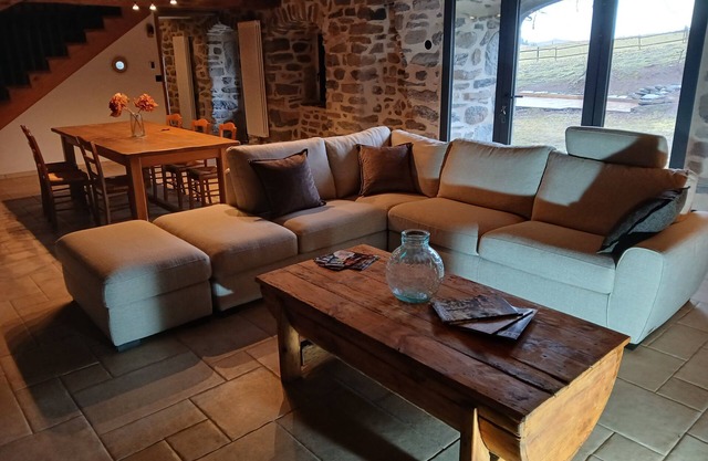 Typical renovated farmhouse - Ideal for a family getaway