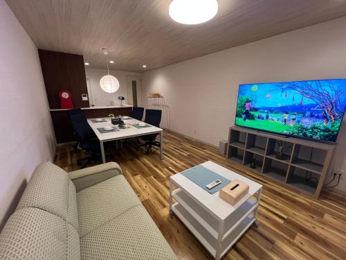 uchimachi301 しげの里リノベーション94平方メートルJR高松駅14分ことでん片原町駅3分メゾネットペントハウス