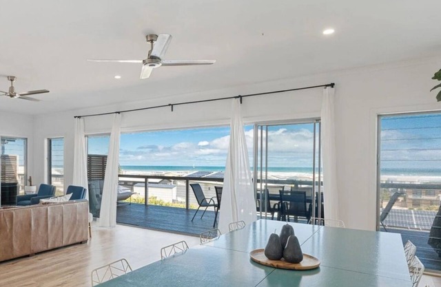 Ultimate in Middleton Coastal Style with Views – Sleeps 10