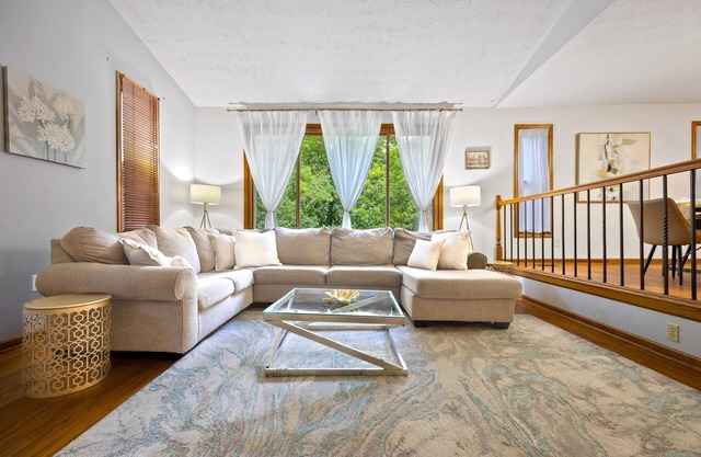 Ultimate Stone Mountain Escape – Sleeps 20+ I Game Room I Cinema