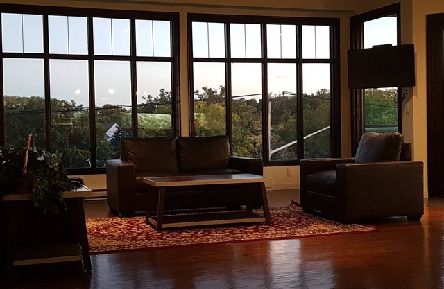 Ultraclean Luxurious Large Penthouse. Central, best location in Winnipeg.