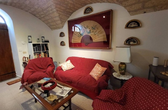 Un Gioiello Nel Corso Principale -itiseasy1