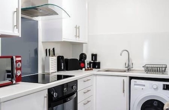 Unique 2-bed Flat with Smart TV Cardiff