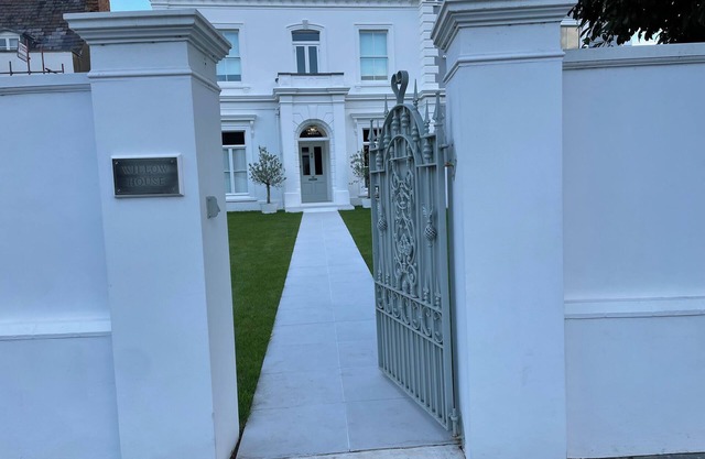 Unique Annex in Georgian Property in Shepperton