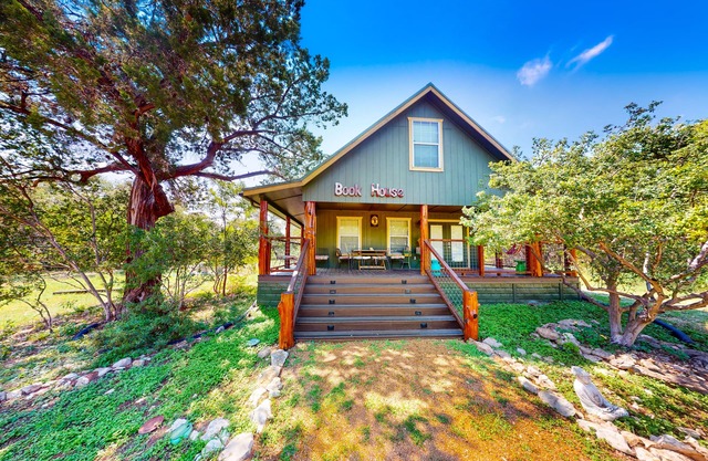 Unique 'Book House' with WiFi & Forest Views on 8 Acres - Near Downtown Austin