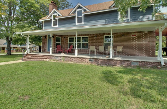 Unique Cotter Getaway w/Deck & Outdoor Dining!