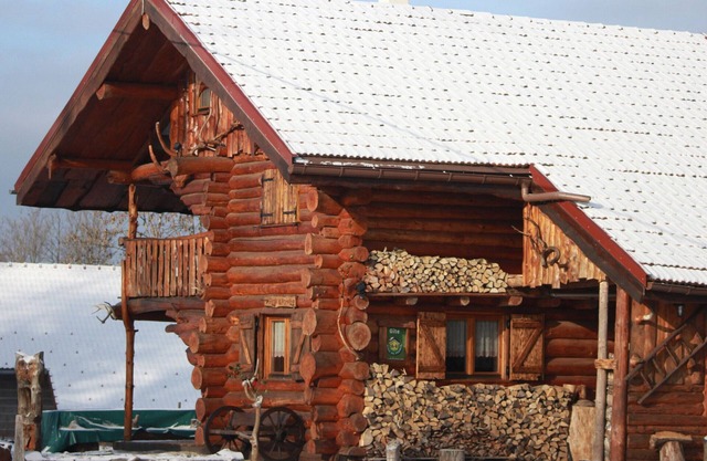 Unique log house with balcony and terrace in the Vosges