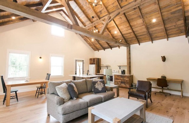 Unique Rustic Suite with Jacuzzi Tub, Kitchen, Fireplace, and Living Room
