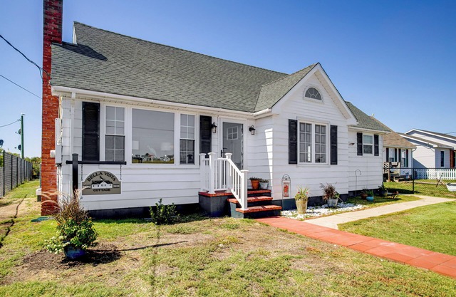 Unique Tangier Cottage w/Chesapeake Bay Views!