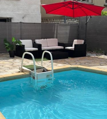 UNIQUE villa Zen et Détente avec piscine très bien placé proche du centre