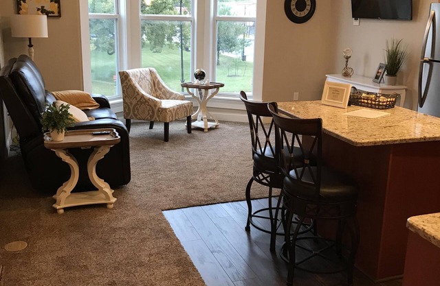 Unit 1 Henderson suite