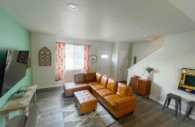 UNIT B · Central 3/2, garage, private yard, walk to arena, EV charger