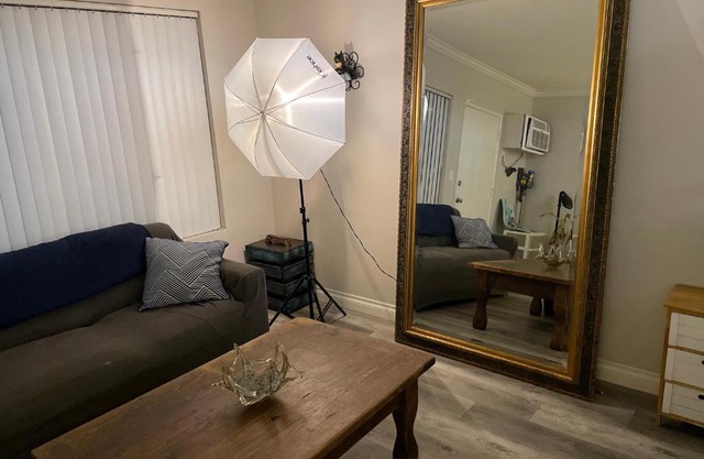 Universal Studios near by comfort, swimming pool, centrally located