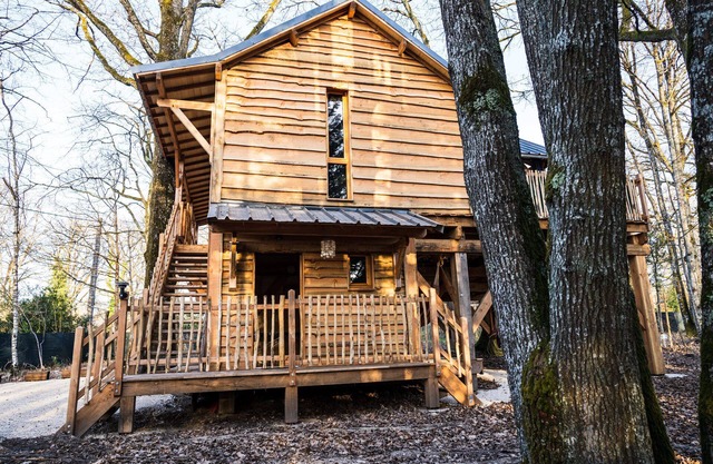 Unusual lodging Cabane Petit Bois 1h15 from Paris