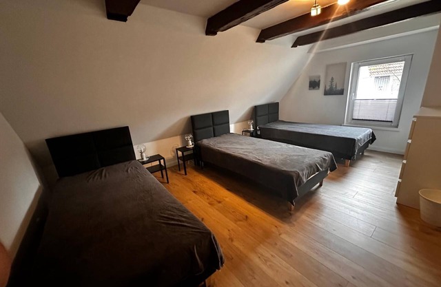 UP AND JUSTYNA 4 (2 ROOMS)