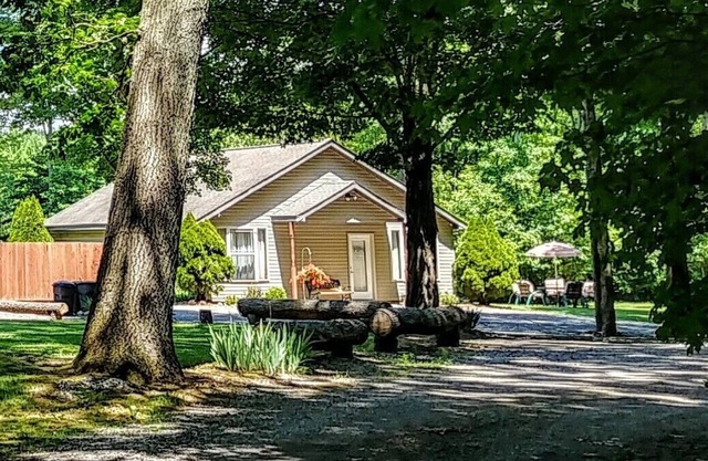 UPDATED 2024 Furnished Guest House near Ann Arbor with beautiful views of pond.