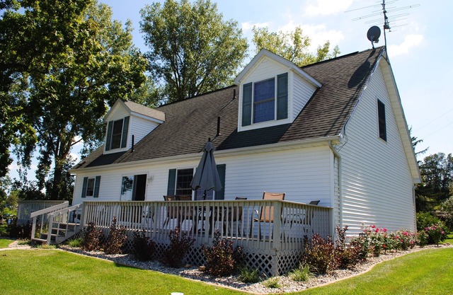 Updated Jimmerson Lake - Lake James Chain Home with Dock; Labor Day week is open