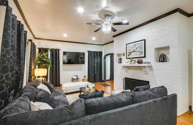 Updated North Greenwood Cottage < 1 Mi to Dtwn!