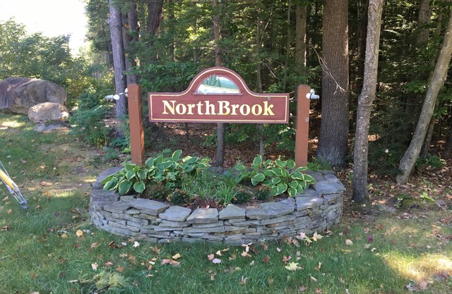 Updated Spacious Condo in the heart of North Conway with in room AC units