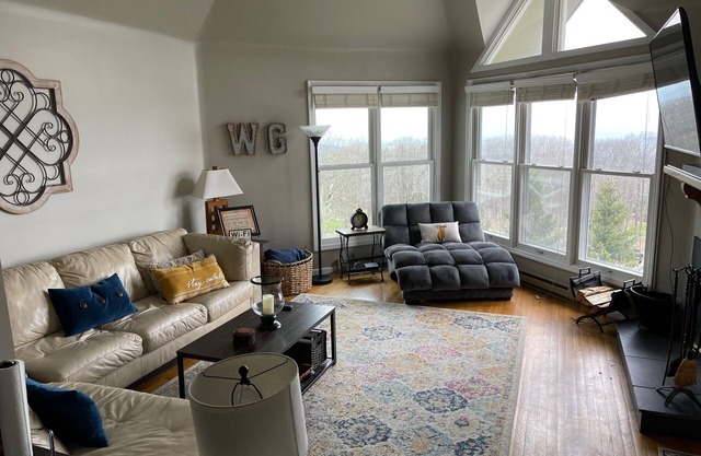 Updated spacious home with top of the mountain view!