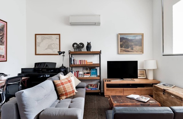 Upmarket Terrace in the Heart of Trendy Fitzroy