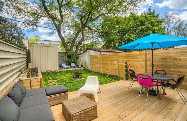 ★ Upper Beaches Zen Den - Entire House + Parking ★