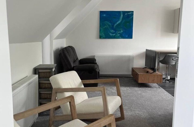 Upper Mill Apartment