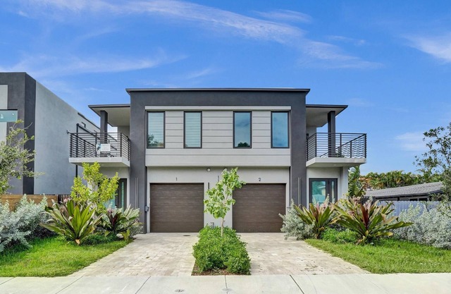 Upscale 4 BDRM Retreat ~ Mins to Las Olas & Beach