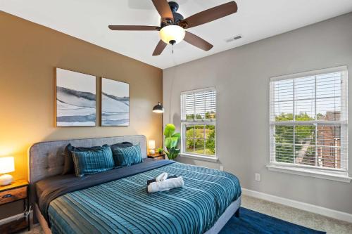 Upscale King 3BR Townhouse Pineville