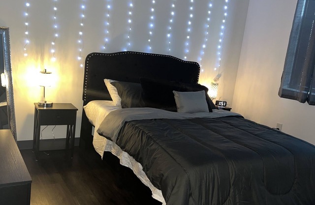 Upscale Loft apartment in downtown Newark NEAR NYC