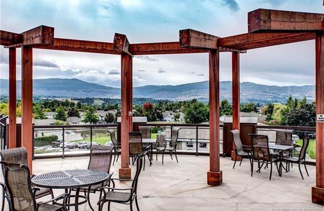 Upscale Resort Stay! Private+Peaceful on Creekside!