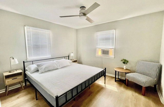 Urban Escape Near UNMC, Renovated Charm