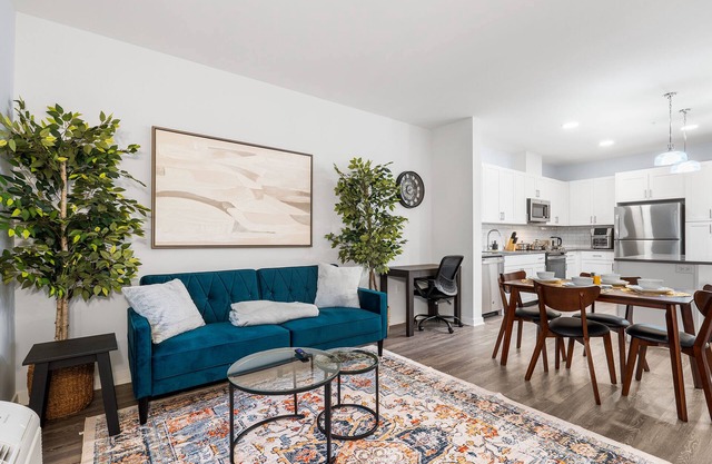 Urban Gem: Experience Luxury Only 20 Mins to NYC!