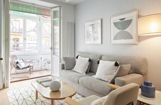 Urbieta 3 by FeelFree Rentals