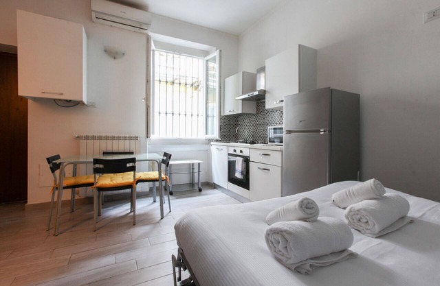 V.le Certosa Comfy Studio!